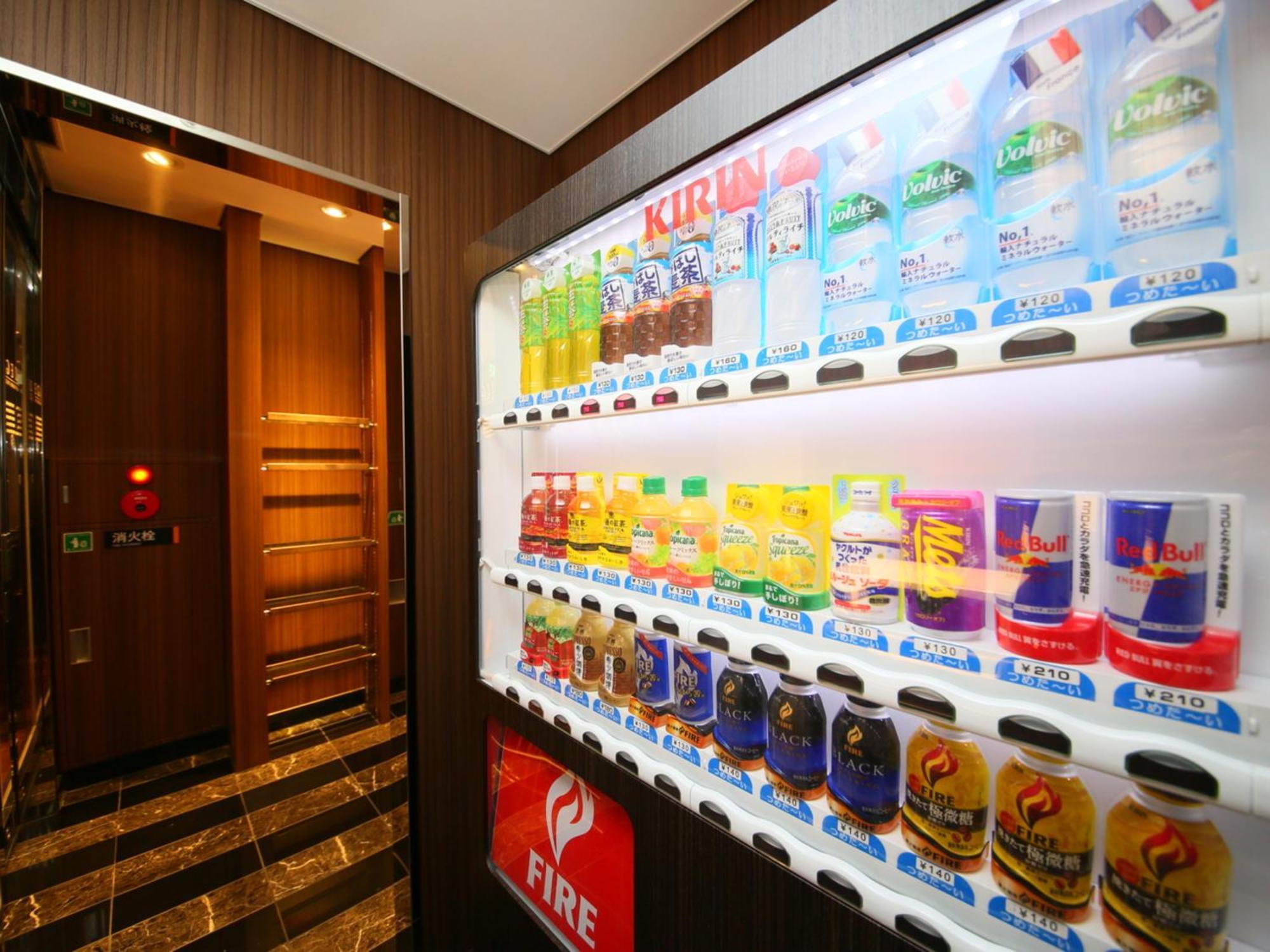 Apa Hotel Shimbashi Toranomon Tokyo Exterior photo